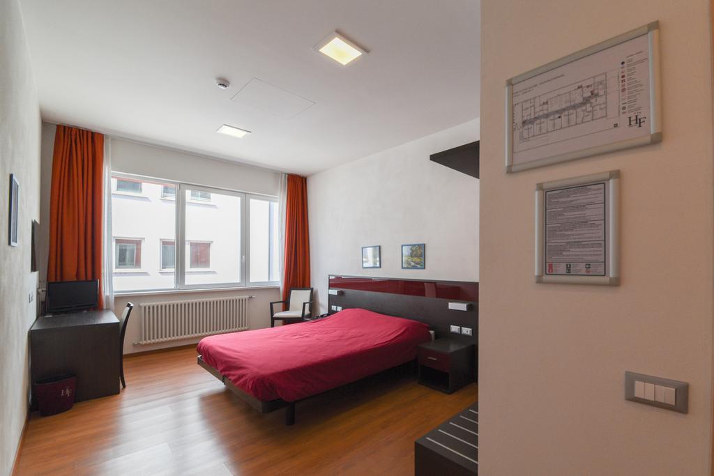 Hotel Fiera Bolzano Camera foto